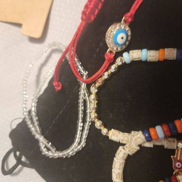 6 Beaded Jewelry bracelets. Fashion Jewelry. NEW NWT.‎ - Picture 3 of 8